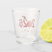 Festive Red Merry Christmas New Year 2026 ショットグラス (裏面)