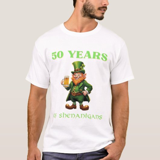 Festive Saint Patrick's 50th Birthday Golden Tシャツ (正面)
