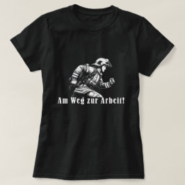 Feuerwehrfrau "Auf dem Weg zur Arbeit!" Tシャツ