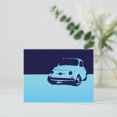 Fiat 500, 1959 – 濃いポストカードに淡い青 ポストカード (スタンド正面)