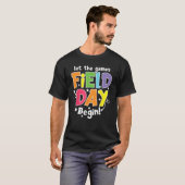 Field Day Let The Games Begin Kids Boys Girls Teac Tシャツ (正面フル)