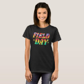 Field Day Tie Dye Fun Day Teacher Kids Tシャツ (正面フル)
