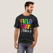 Field Day Vibes For Teacher Kids Field Day 2023 Tシャツ (正面フル)