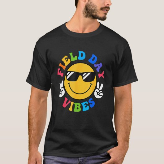 Field Day Vibes  For Teacher Kids Happy Field Day  Tシャツ (正面)