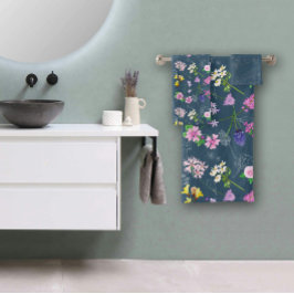 Field flowers, hand-painted in watercolour on blue バスタオルセット