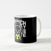 Fierce Panther Soccer Mug - Perfect for Competitiv コーヒーマグカップ (正面右)