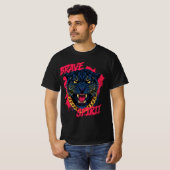 Fierce Panther with Gold Chain – Brave Spirit T-Sh Tシャツ (正面フル)
