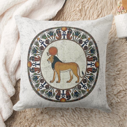 Fierce Sekhmet: Sacred Lioness of Ancient Egypt クッション (ブランケット)