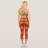 Fiery Sunset Orange Abstract Texture High-Waisted  カプリレギンス (裏面)