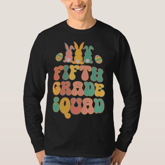 Fifth Grad Squad Teacher  Retro Groovy Easter Bunn Tシャツ (正面)