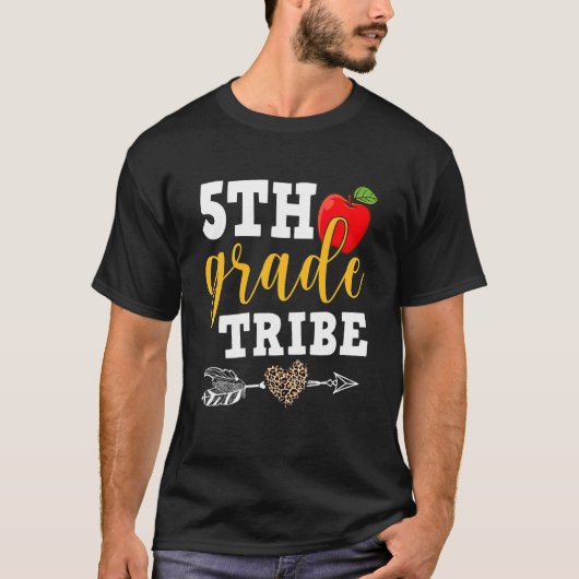 Fifth Grade Tribe Leopard Back To School Teacher S Tシャツ (正面)