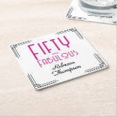 Fifty and Fabulous Hot Pink Art Deco 50th Birthday スクエアペーパーコースター (アングル)
