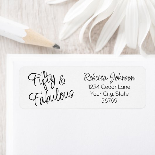 Fifty and Fabulous Script Black 50th Birthday ラベル (インサイチュ)