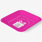 Fifty & FABULOUS! Hot Pink 50th Birthday Party ペーパープレート (傾斜あり)