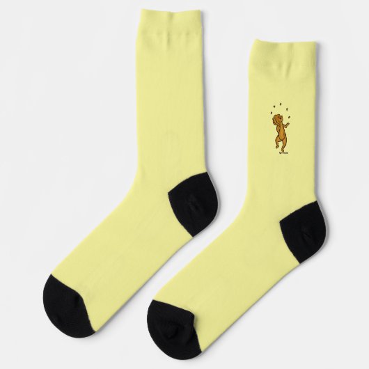 figdewdrops Juggling Squirrel yellow crew socks ソックス (左)
