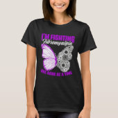 Fighting Fibromyalgia  Fibro Survivor Fibromyalgia Tシャツ (正面)