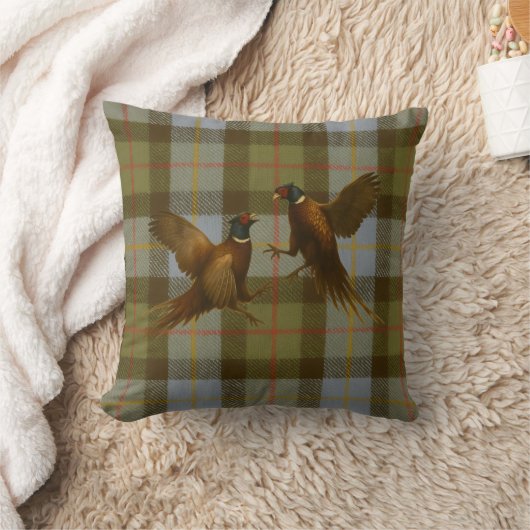 Fighting Pheasants on tweed / tartan background  クッション (ブランケット)