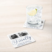 Finally Minimalist結婚の2枚の写真Save the Date スクエアペーパーコースター (インサイチュ)