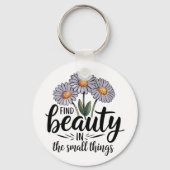 Find beauty in the small things キーホルダー (裏面)