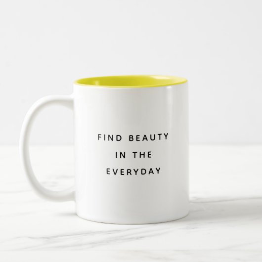 Find Beauty Typography Modern Two-Tone Mug ツートーンマグカップ (左)