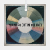 Find Joy In The Ordinary ガラスオーナメント (裏面)