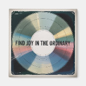 Find Joy In The Ordinary マグネット (正面)
