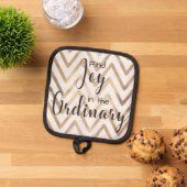 Find joy in the ordinary oven mit 鍋敷き (トップダウン)