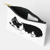 fine line carry, corgi アクセサリーポーチ (見開き)