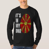Fingerprint DNA Biometry Flag North Macedonia Tシャツ (正面)