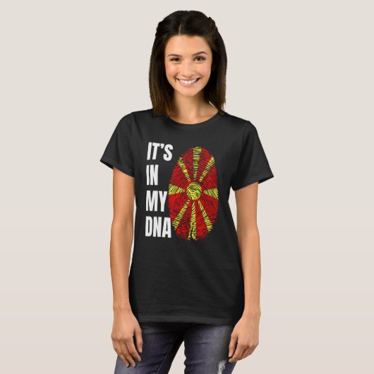 Fingerprint DNA Biometry Flag North Macedonia Tシャツ (正面フル)
