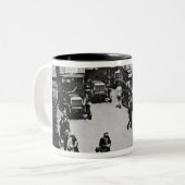 Finsbury Parkの場所、c.1923 ツートーンマグカップ (正面左)