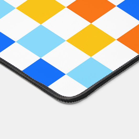 Fire and ice checkerboard pattern デスクマット (コーナー)