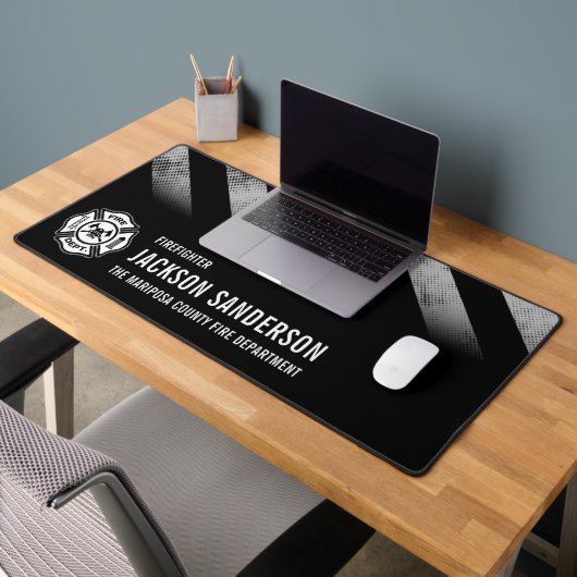 Fire Department Thin Red Line Logo Firefighter デスクマット (オフィス2)