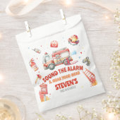 Fire Truck Birthday Party フェイバーバッグ (クリップ留めされた状態)