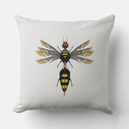 Fire Wasp – Surreal Nature Form クッション (正面)