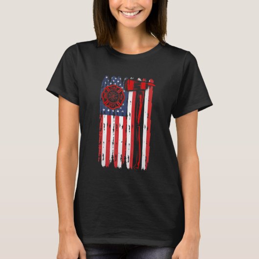 Fireman American Flag Graphics Firefighter Labor D Tシャツ (正面)