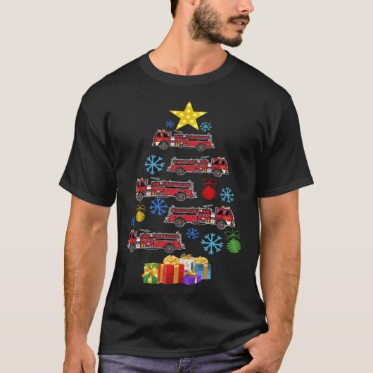Firetruck Christmas Tree Xmas Firefighter Fireman  Tシャツ (正面)