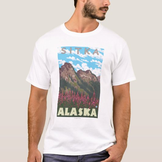 Fireweed及び山- Sitka、アラスカ Tシャツ (正面)