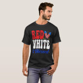Fireworks Red White Blessed Proud American USA 4th Tシャツ (正面フル)