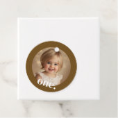 First BithdayフォトメッセージカードインBrown & White フェイバータグ (インサイチュ)