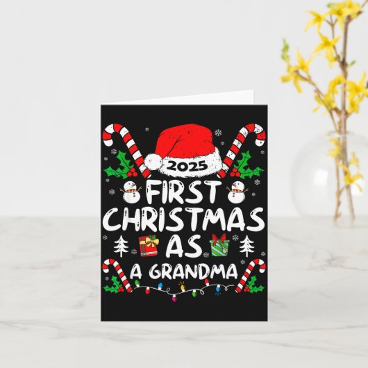 First Christmas As A Grandma 2025 Family Matching  カード (黄色い花)