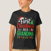 First Christmas As A Grandma Matching New Nana Gra Tシャツ (正面)