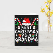 First Christmas As A Grandma New Grandma  カード (黄色い花)