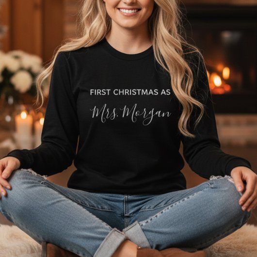 First Christmas as a Mrs Personalized T-Shirt Tシャツ