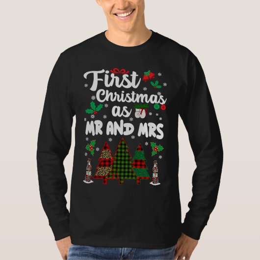 First Christmas As Mr And Mrs  Xmas Mr And Mrs 202 Tシャツ (正面)