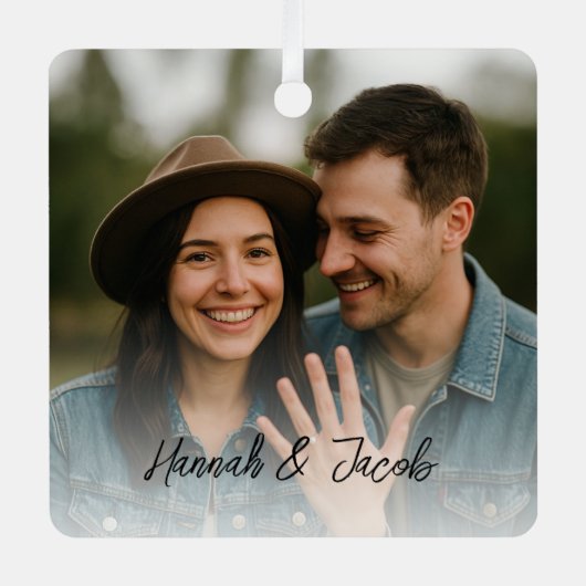 First Christmas Engaged メタルオーナメント (正面)