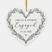 First Christmas Engaged Floral Botanical  Wreath セラミックオーナメント (正面)