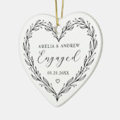 First Christmas Engaged Floral Botanical  Wreath セラミックオーナメント (左)