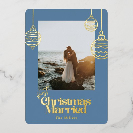 First Christmas Married Blue Bow Wedding Photo 箔シーズンカード (正面)