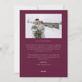 First Christmas Mr Mrs Newlywed Photo Cranberry シーズンカード (裏面)